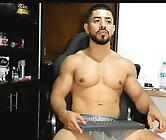 Ezzio_scolaro's Sweet Boy Live Cam Sex