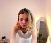 Free sex live chat cam with alice female - alice_tucci, sex chat in Now is Latvia