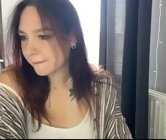 Free sex chat with female - yournika, sex chat in World of joy
