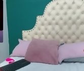 Gissell01's Live Redhead Girl Cam Sex