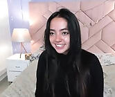 Laraa_rous's Live Deepthroat Girl Cam Sex