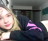 Camii19y's Live Canada Girl Cam Sex
