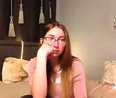 Oliviavele's Live Feet Girl Cam Sex