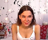 Happynewdear's Live Slim Girl Cam Sex