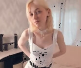 Sex chat free with shy female - catherineharn, sex chat in Poland