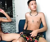 Kenny_leal4's Live Lovense Boy Cam Sex