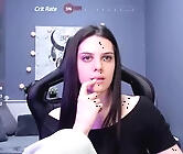 Tiakelly's Live Young Girl Cam Sex